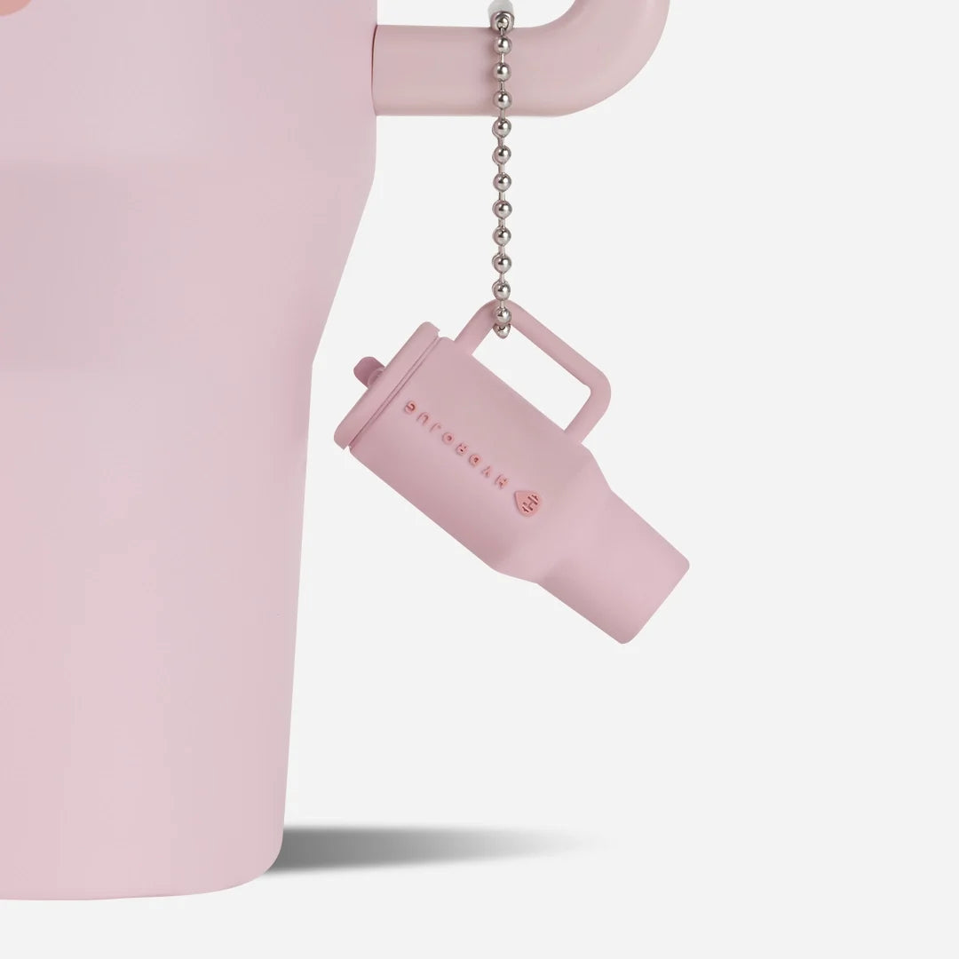 traveler-keychain-t3 Web-TravelerKeychainPhotos-PinkSand2.webp